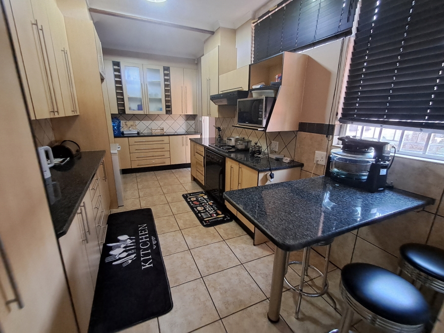 4 Bedroom Property for Sale in Vanderbijlpark SW 5 Gauteng