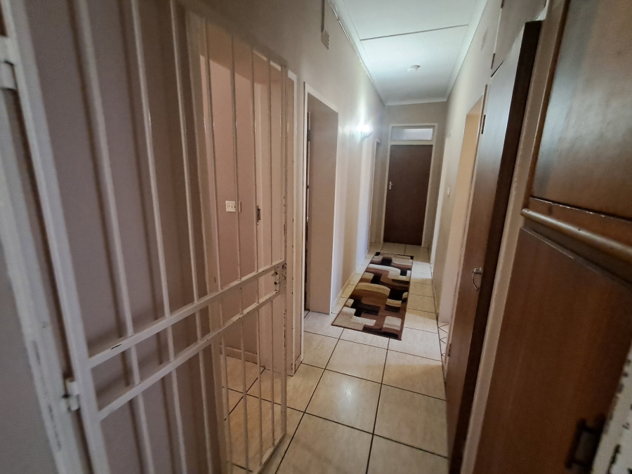 4 Bedroom Property for Sale in Vanderbijlpark SW 5 Gauteng