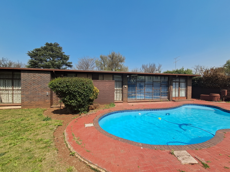 4 Bedroom Property for Sale in Vanderbijlpark SW 5 Gauteng