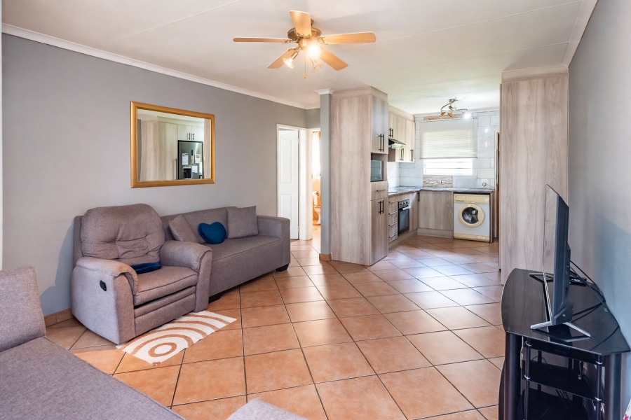 2 Bedroom Property for Sale in Carenvale Gauteng