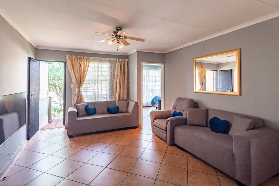 2 Bedroom Property for Sale in Carenvale Gauteng