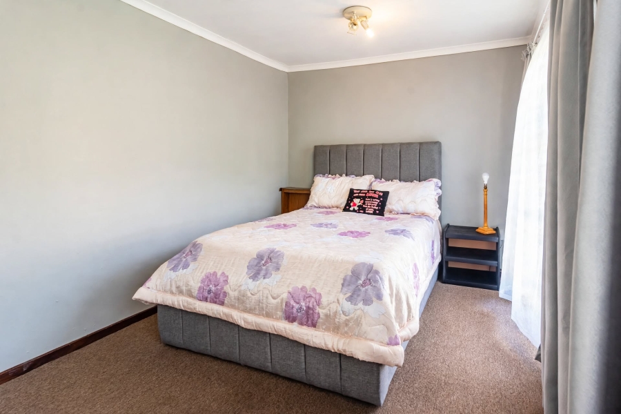 2 Bedroom Property for Sale in Carenvale Gauteng