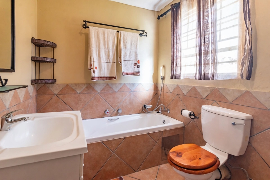 2 Bedroom Property for Sale in Carenvale Gauteng