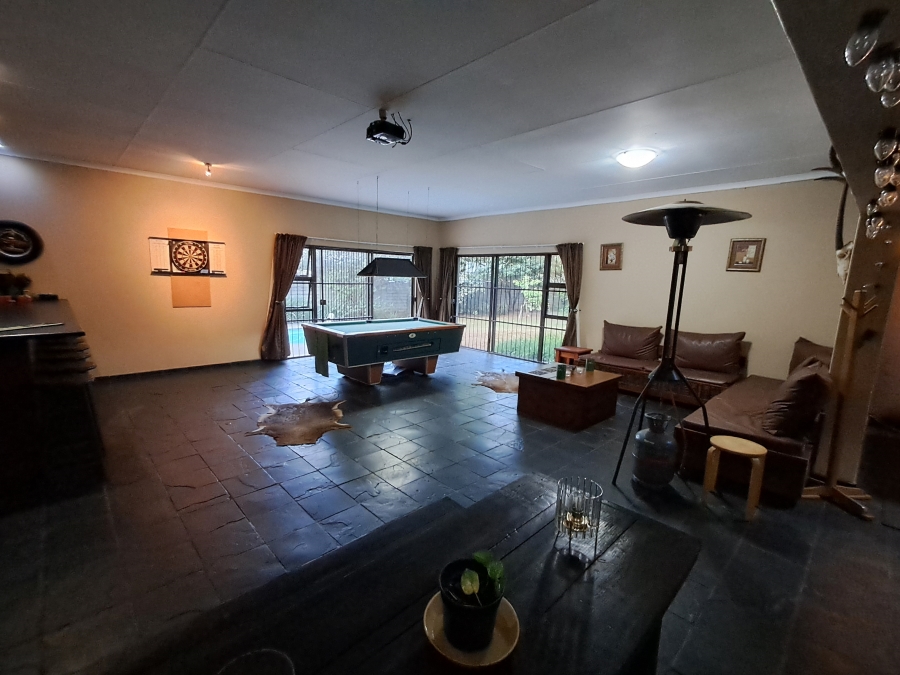 To Let 3 Bedroom Property for Rent in Flora Gardens Gauteng