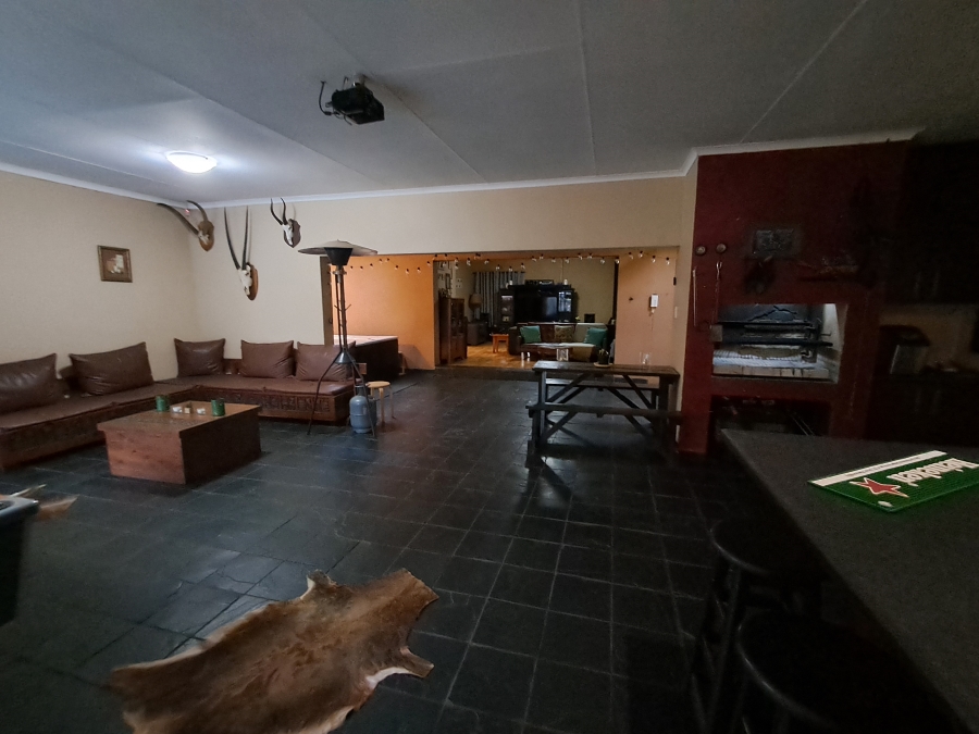 To Let 3 Bedroom Property for Rent in Flora Gardens Gauteng