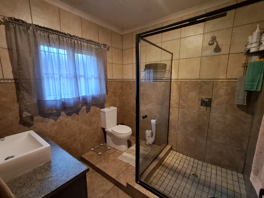 To Let 3 Bedroom Property for Rent in Flora Gardens Gauteng