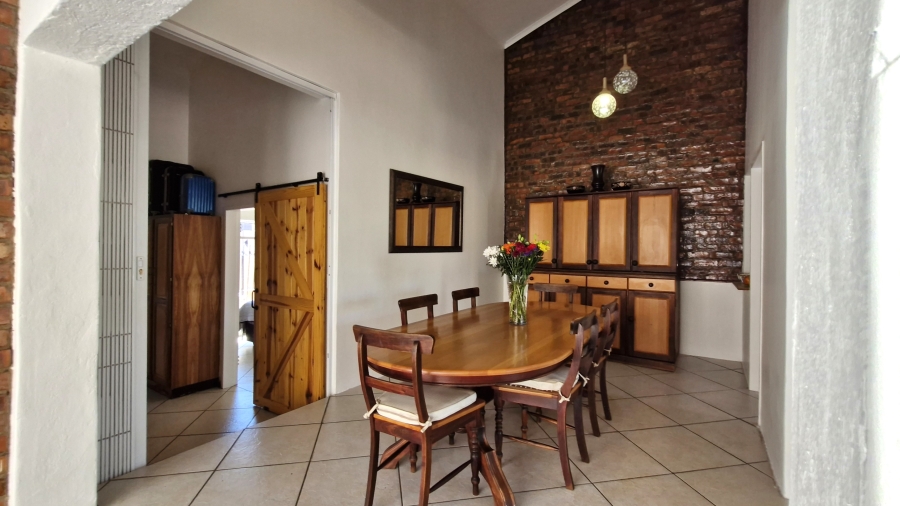 2 Bedroom Property for Sale in Die Hoewes Gauteng