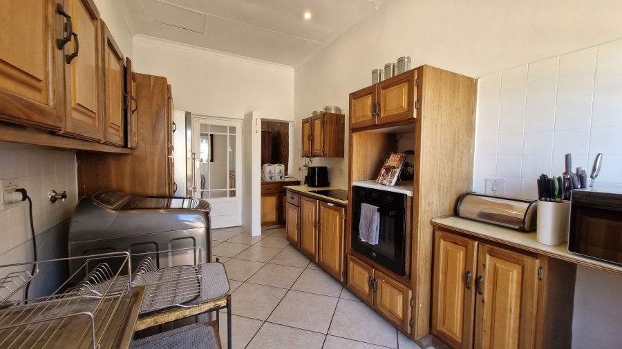 2 Bedroom Property for Sale in Die Hoewes Gauteng