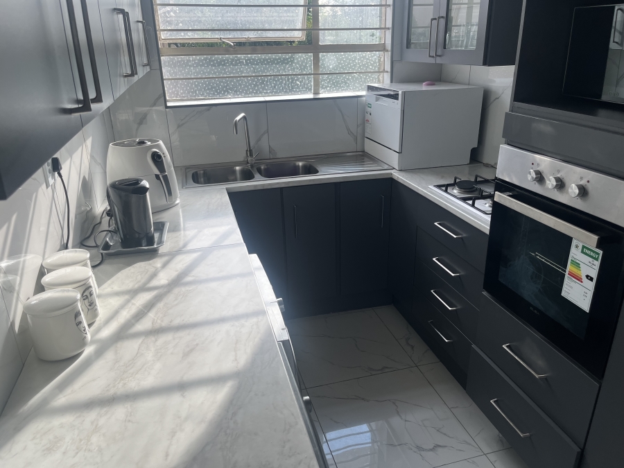 2 Bedroom Property for Sale in Brackenhurst Gauteng