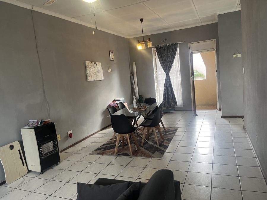 2 Bedroom Property for Sale in Brackenhurst Gauteng