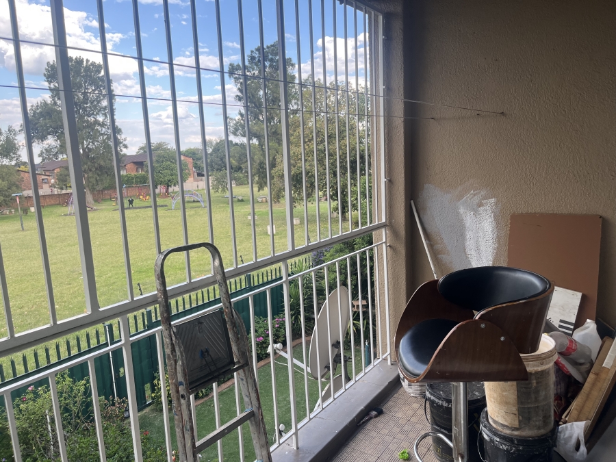 2 Bedroom Property for Sale in Brackenhurst Gauteng