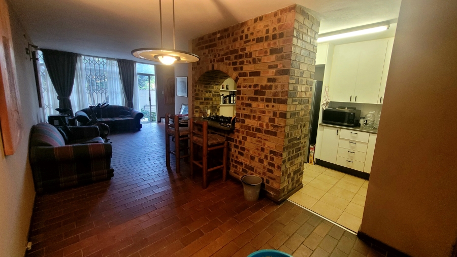 2 Bedroom Property for Sale in Sunnyside Gauteng
