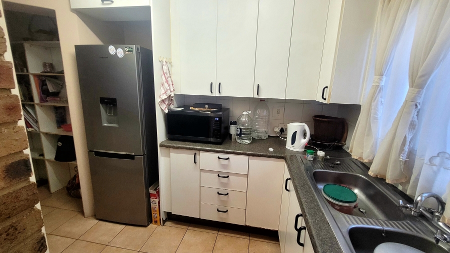 2 Bedroom Property for Sale in Sunnyside Gauteng