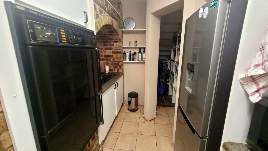 2 Bedroom Property for Sale in Sunnyside Gauteng