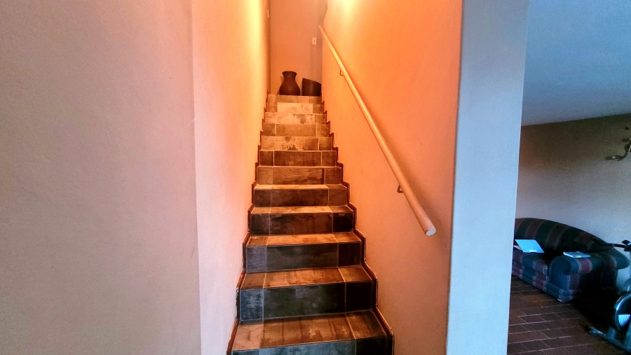 2 Bedroom Property for Sale in Sunnyside Gauteng