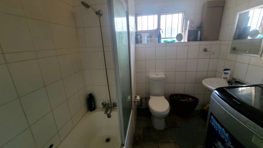 2 Bedroom Property for Sale in Sunnyside Gauteng