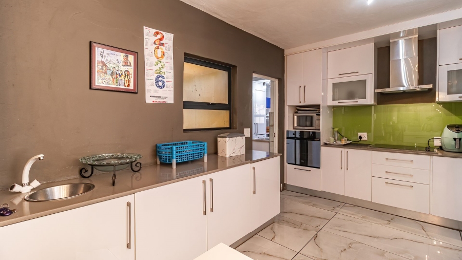 4 Bedroom Property for Sale in Fourways Gauteng