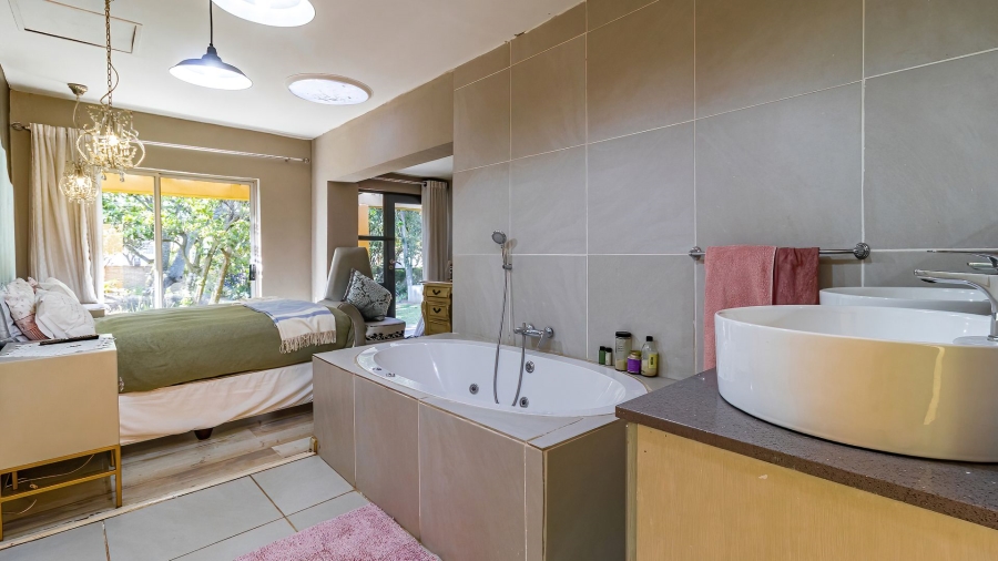 4 Bedroom Property for Sale in Fourways Gauteng