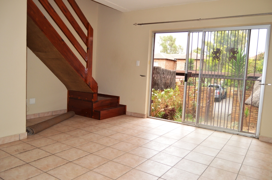 To Let 2 Bedroom Property for Rent in Wilgeheuwel Gauteng
