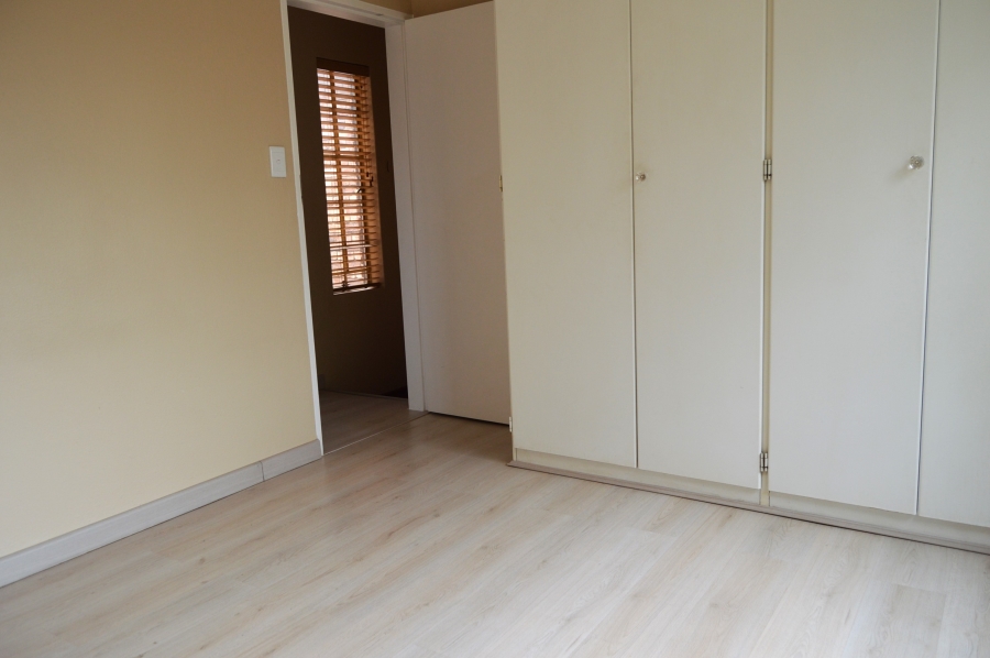 To Let 2 Bedroom Property for Rent in Wilgeheuwel Gauteng
