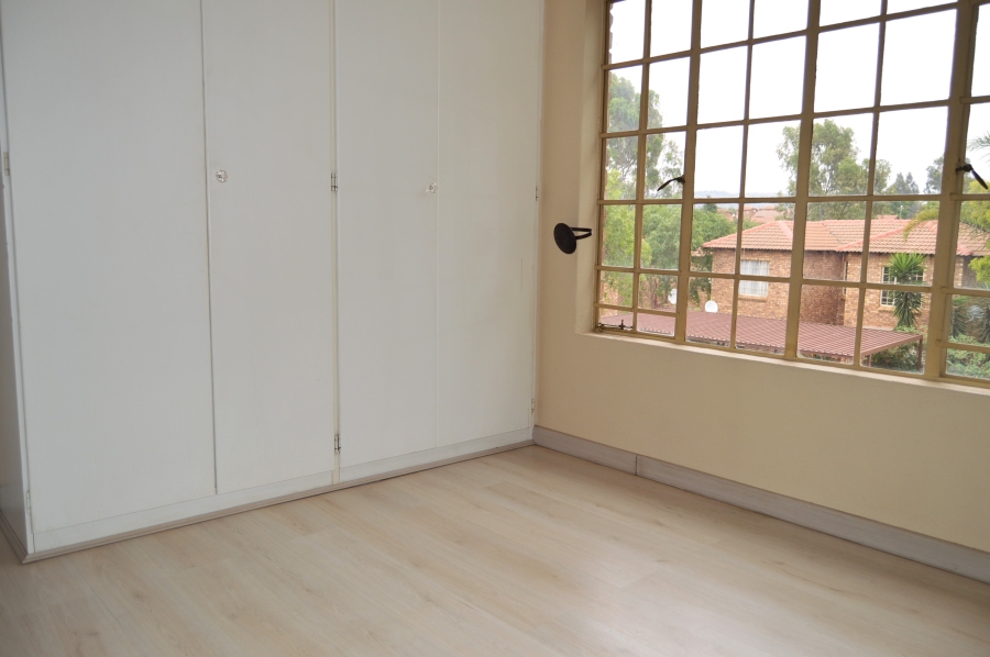 To Let 2 Bedroom Property for Rent in Wilgeheuwel Gauteng