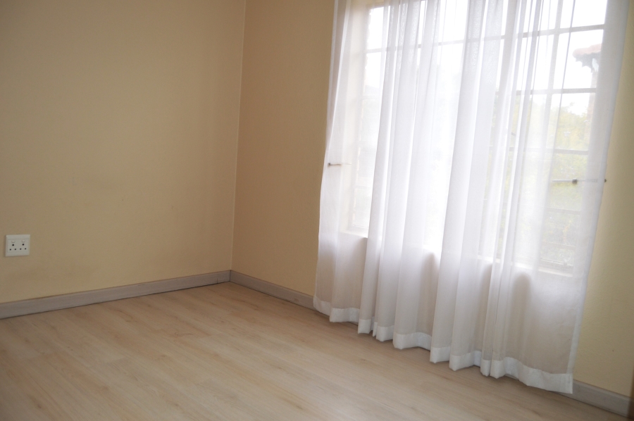 To Let 2 Bedroom Property for Rent in Wilgeheuwel Gauteng