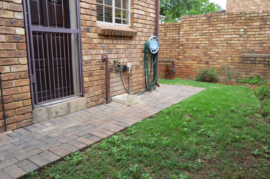 To Let 2 Bedroom Property for Rent in Wilgeheuwel Gauteng