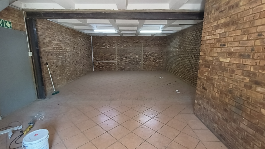Commercial Property for Sale in Hennopspark Gauteng
