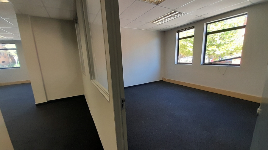 To Let Commercial Property for Rent in Faerie Glen Gauteng