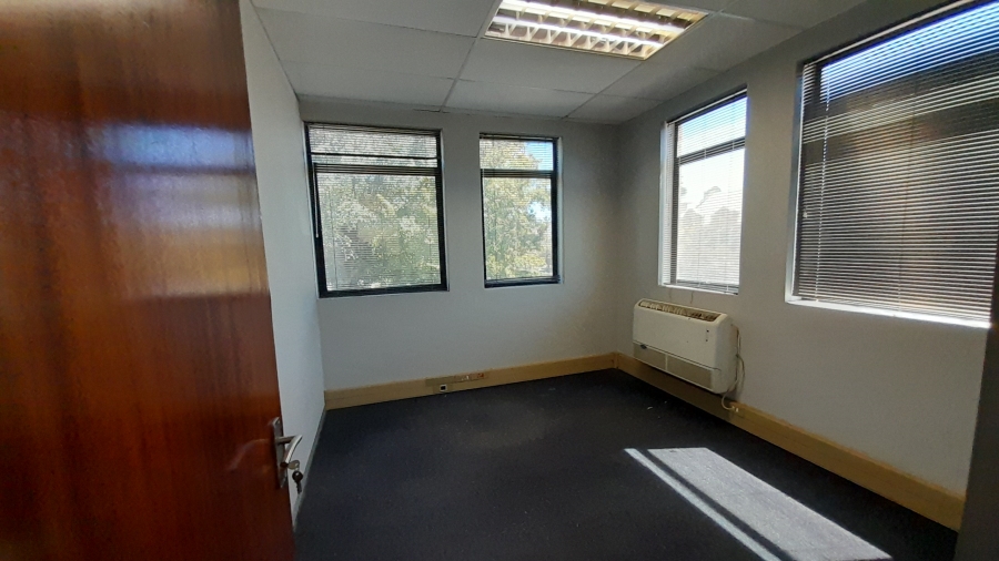 To Let Commercial Property for Rent in Faerie Glen Gauteng