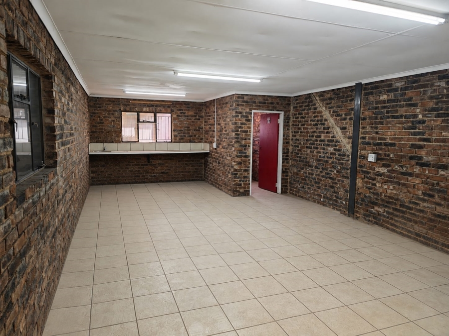 To Let Commercial Property for Rent in Pomona Gauteng