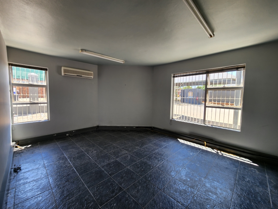 To Let Commercial Property for Rent in Waltloo Gauteng