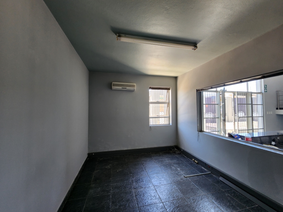 To Let Commercial Property for Rent in Waltloo Gauteng
