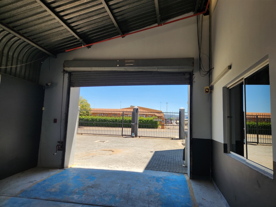 To Let Commercial Property for Rent in Waltloo Gauteng