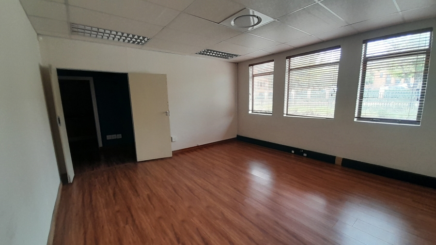To Let Commercial Property for Rent in Faerie Glen Gauteng