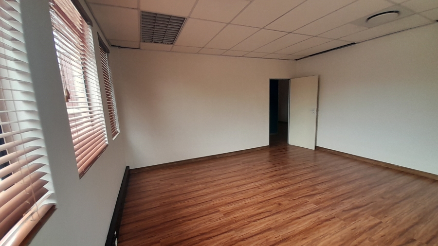 To Let Commercial Property for Rent in Faerie Glen Gauteng