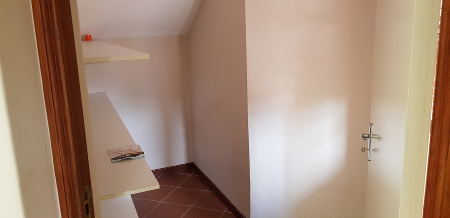 To Let Commercial Property for Rent in Lyttelton Manor Gauteng