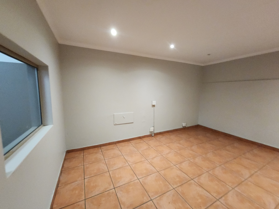 To Let Commercial Property for Rent in Silverton Gauteng