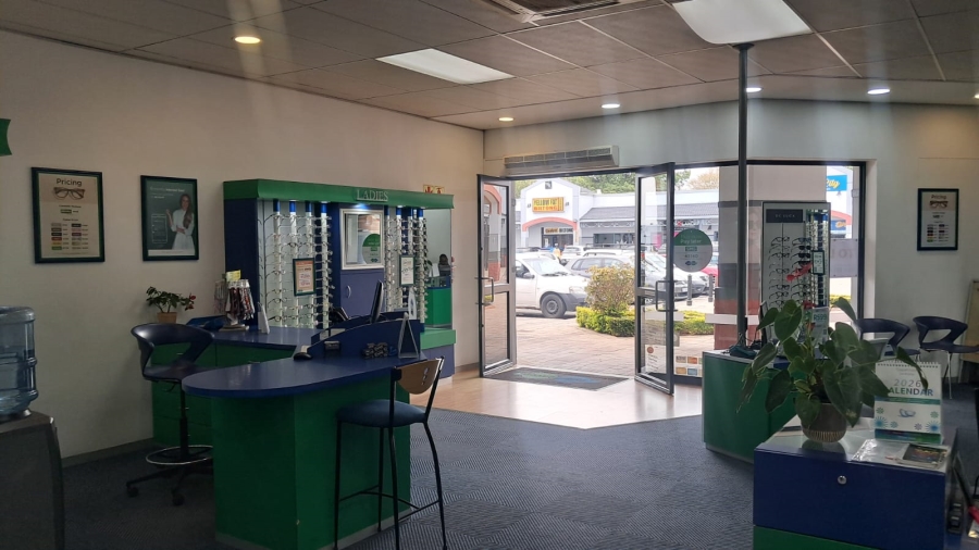 To Let Commercial Property for Rent in Waterkloof Ridge Gauteng