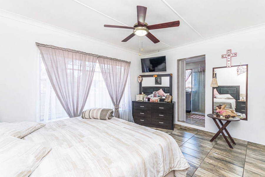 3 Bedroom Property for Sale in Mindalore Gauteng