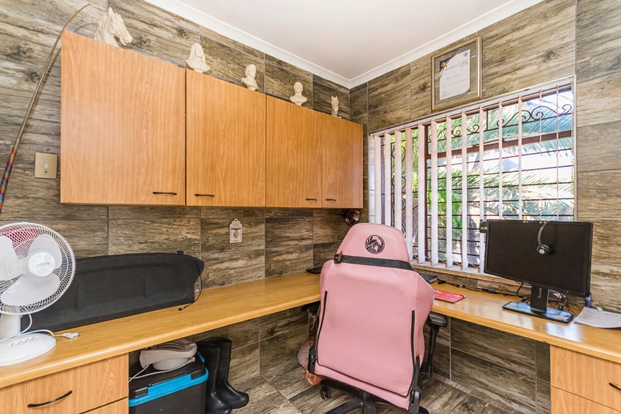3 Bedroom Property for Sale in Mindalore Gauteng