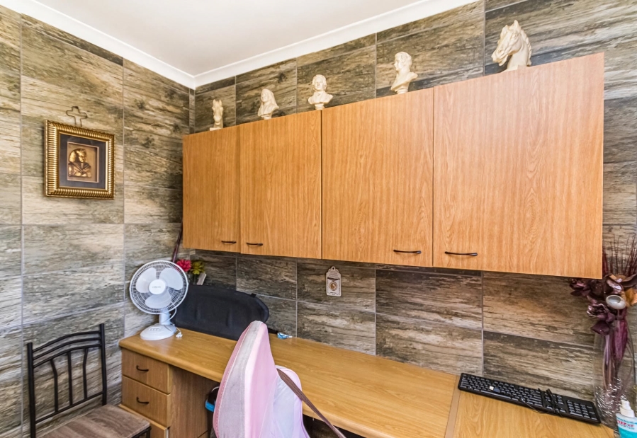 3 Bedroom Property for Sale in Mindalore Gauteng