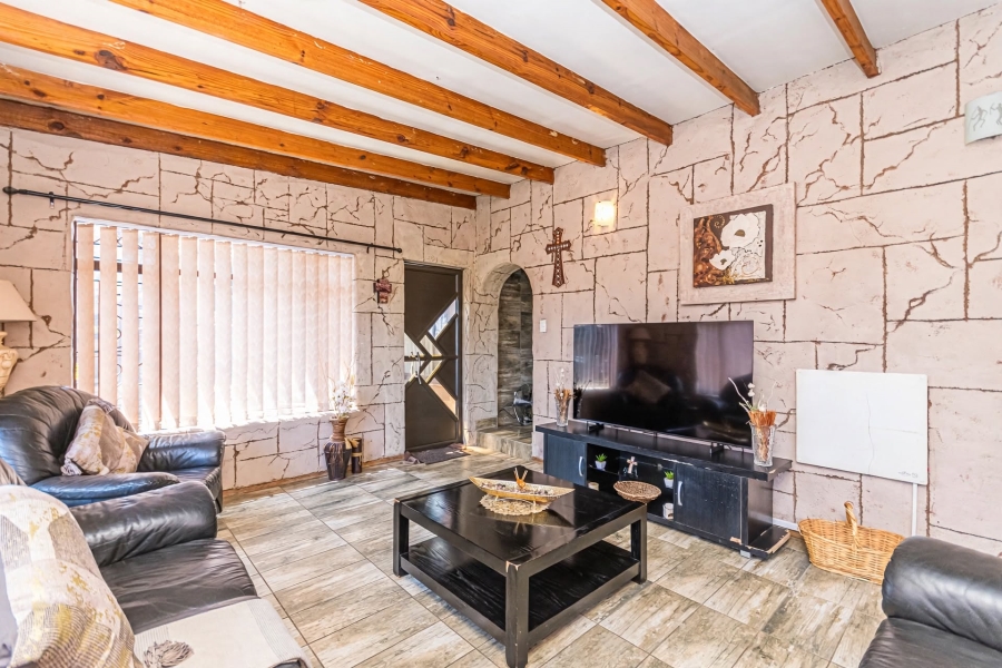 3 Bedroom Property for Sale in Mindalore Gauteng