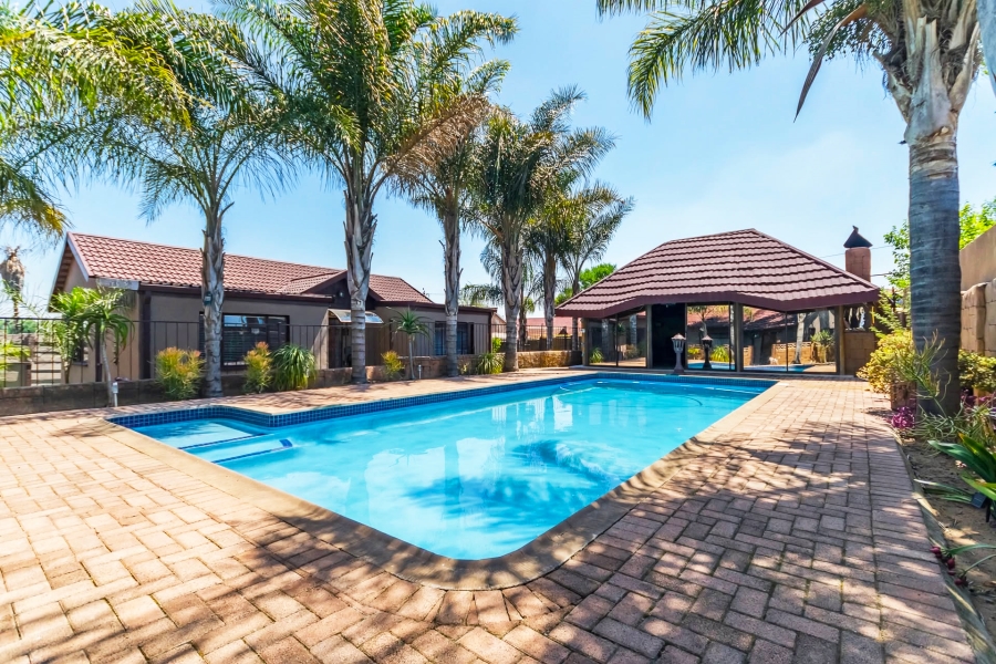 3 Bedroom Property for Sale in Mindalore Gauteng