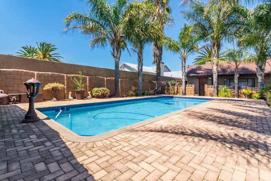 3 Bedroom Property for Sale in Mindalore Gauteng