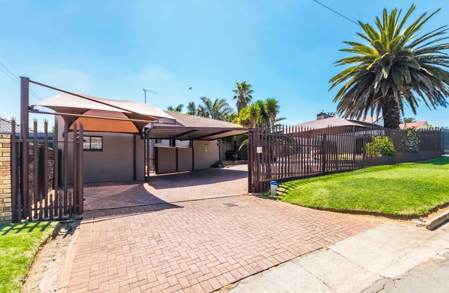 3 Bedroom Property for Sale in Mindalore Gauteng