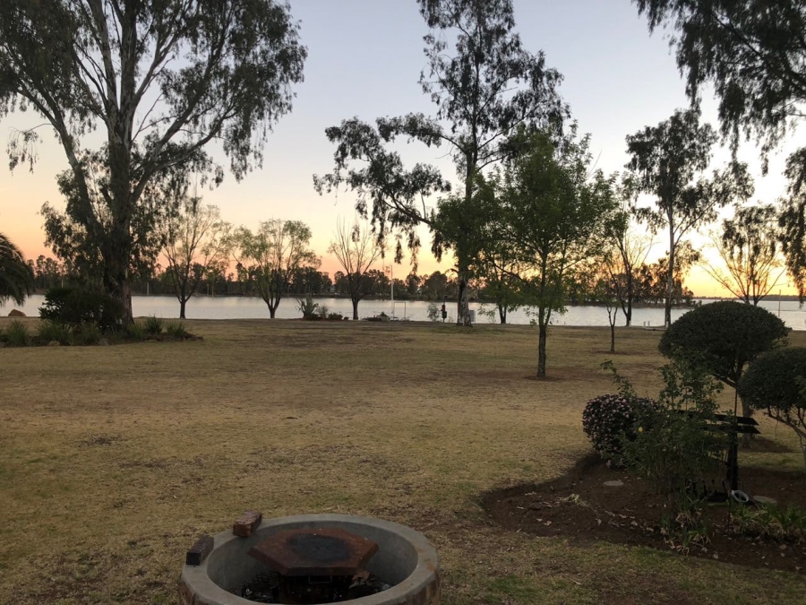 3 Bedroom Property for Sale in Vaal Marina Gauteng