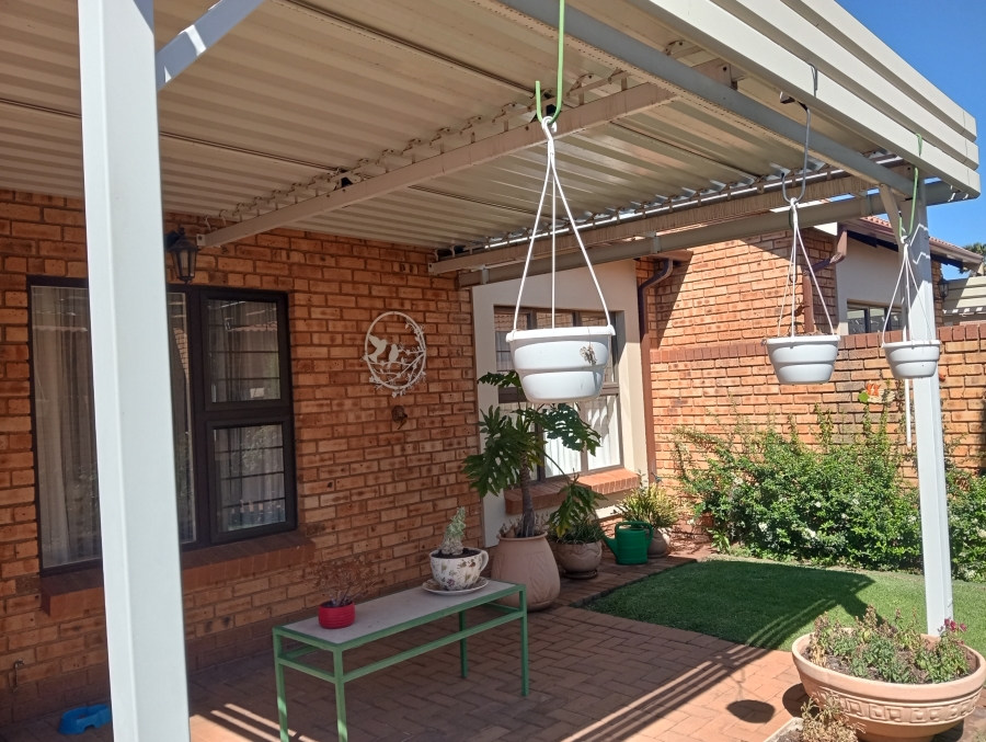2 Bedroom Property for Sale in Brentwood Gauteng