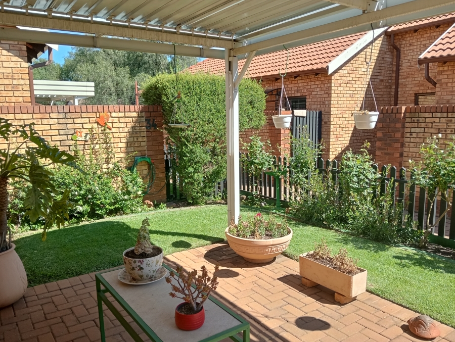 2 Bedroom Property for Sale in Brentwood Gauteng