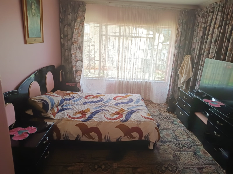 3 Bedroom Property for Sale in Lenasia South Gauteng